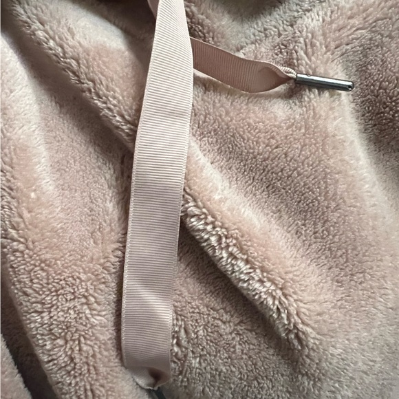 Women's Sherpa Fuzzy Blush Pink Hoodie Mondetta Brand Size Medium - Picture 7 of 9
